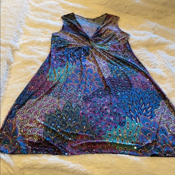 Comfy & Colorful Summer Dress (M) - Picture 2 of 2